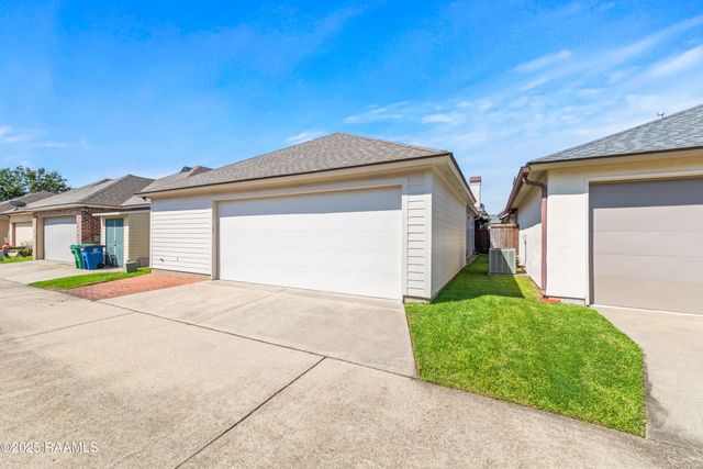 415 Harbor Road, Youngsville, LA 70592