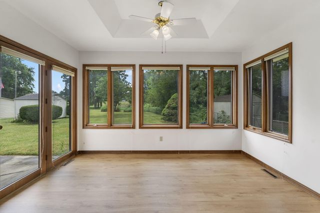 1316 E Smith Street, Springfield, MO 65803