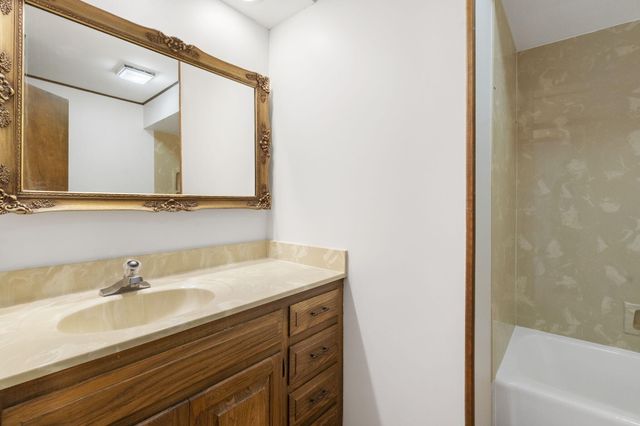 1316 E Smith Street, Springfield, MO 65803