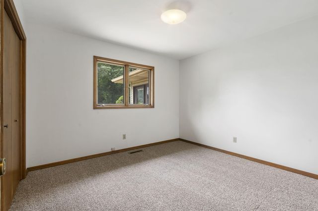 1316 E Smith Street, Springfield, MO 65803