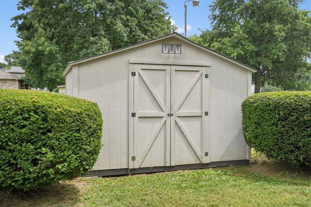 1316 E Smith Street, Springfield, MO 65803