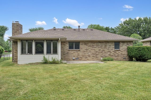 1316 E Smith Street, Springfield, MO 65803