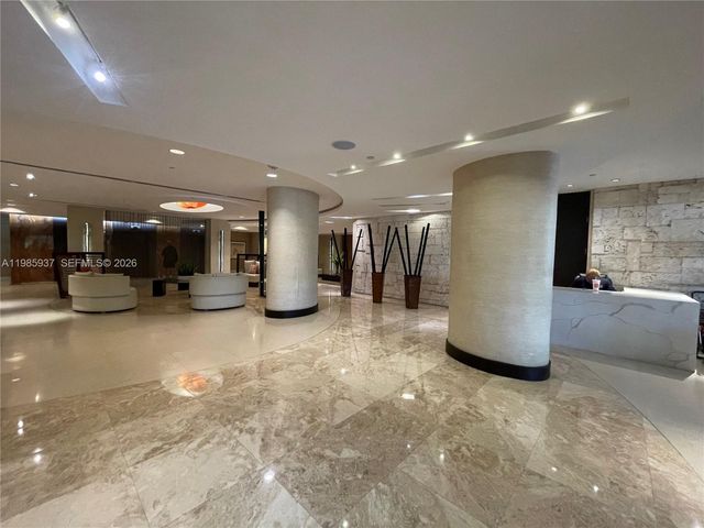 2555 Collins Ave 2002, Miami Beach, FL 33140