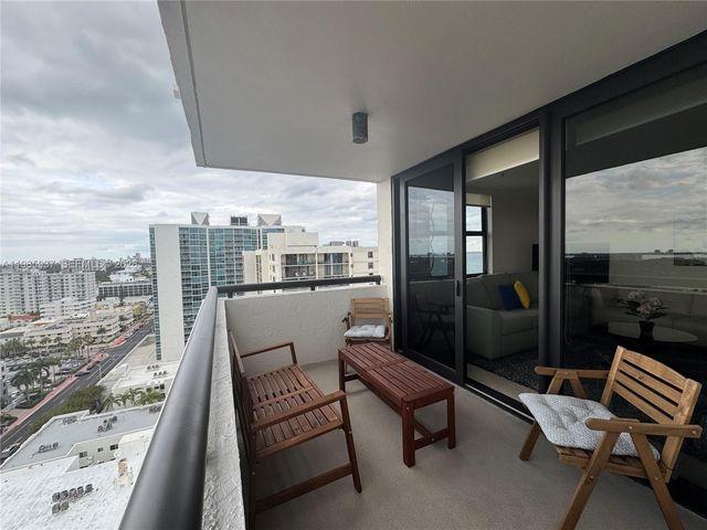 2555 Collins Ave 2002, Miami Beach, FL 33140