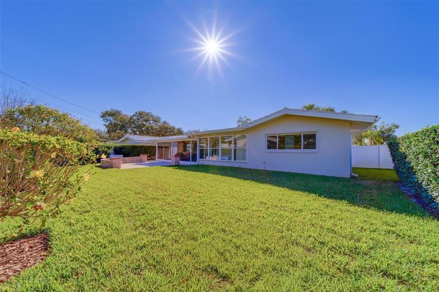 2060 ENVOY COURT, Clearwater, FL 33764