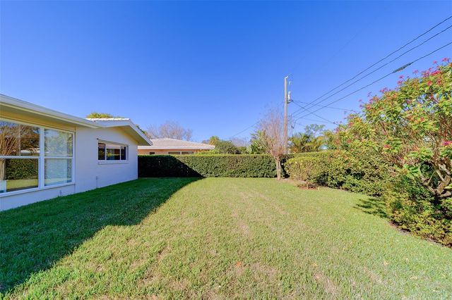 2060 ENVOY COURT, Clearwater, FL 33764