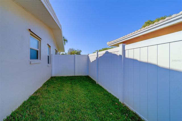 2060 ENVOY COURT, Clearwater, FL 33764