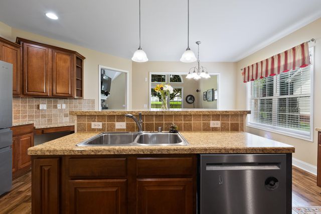 2868 Jenna Rest, Lexington, KY 40511