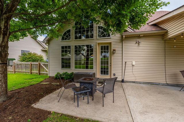 2868 Jenna Rest, Lexington, KY 40511