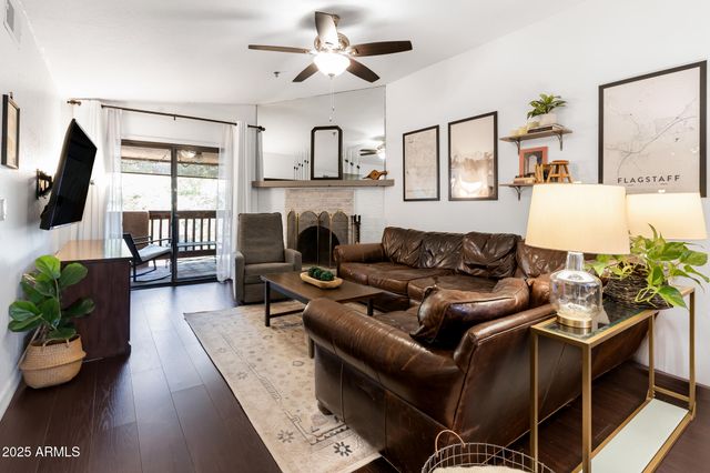 3031 N CIVIC CENTER Plaza 340, Scottsdale, AZ 85251