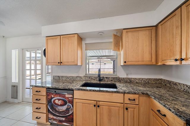 3041 TEAL AVENUE, Sarasota, FL 34232
