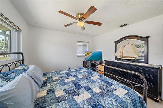 3041 TEAL AVENUE, Sarasota, FL 34232