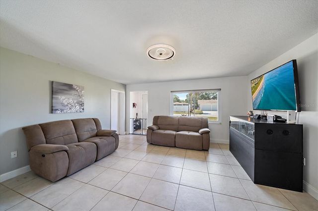 3041 TEAL AVENUE, Sarasota, FL 34232