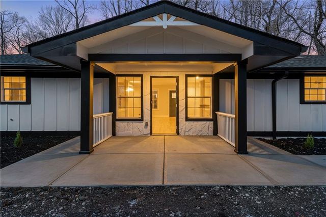 1700 Flat Shoals SE Road, Conyers, GA 30013