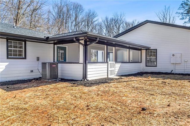 1700 Flat Shoals SE Road, Conyers, GA 30013