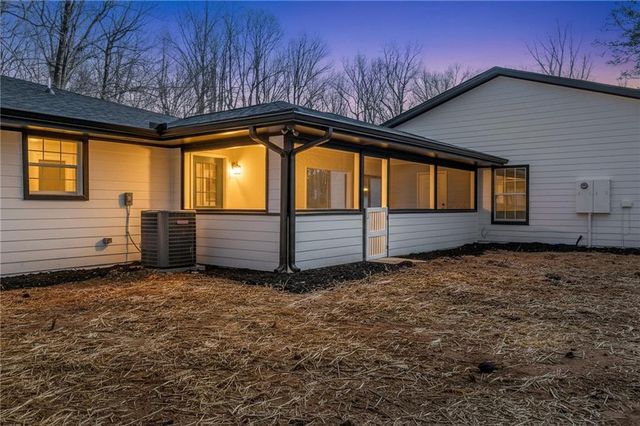 1700 Flat Shoals SE Road, Conyers, GA 30013