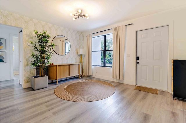 2515 NE 207th Street, Miami, FL 33180