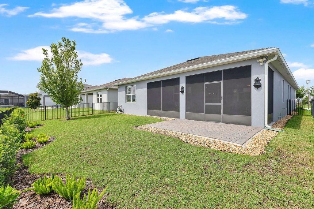 Image 27 of property listing at 13917 DESTIN BEACH LANE, Orlando, FL 32827