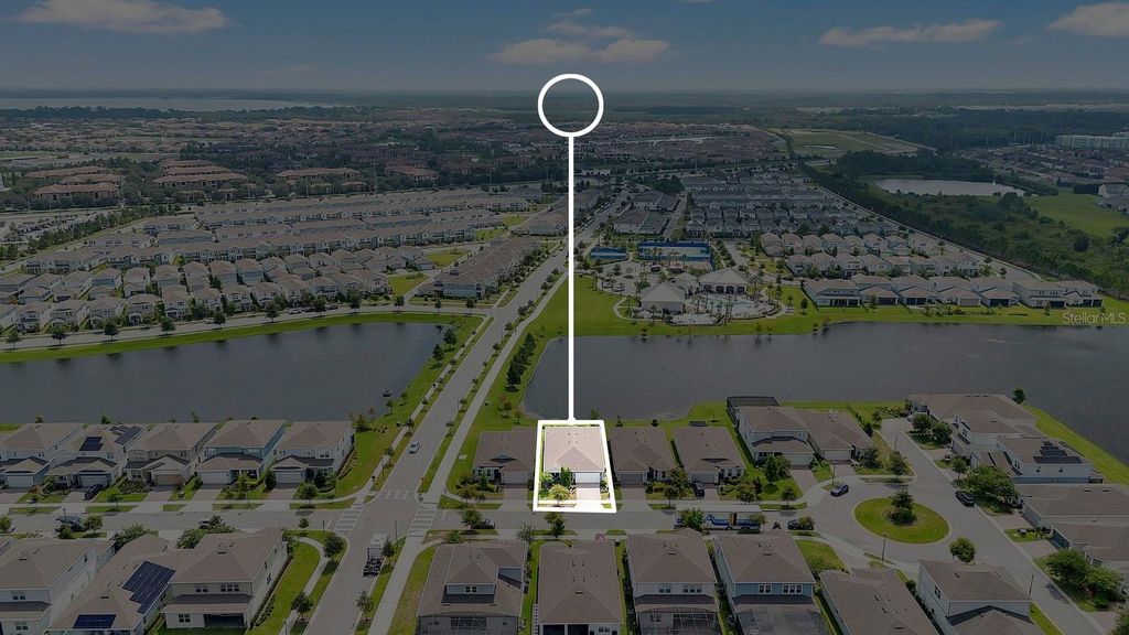 Image 38 of property listing at 13917 DESTIN BEACH LANE, Orlando, FL 32827