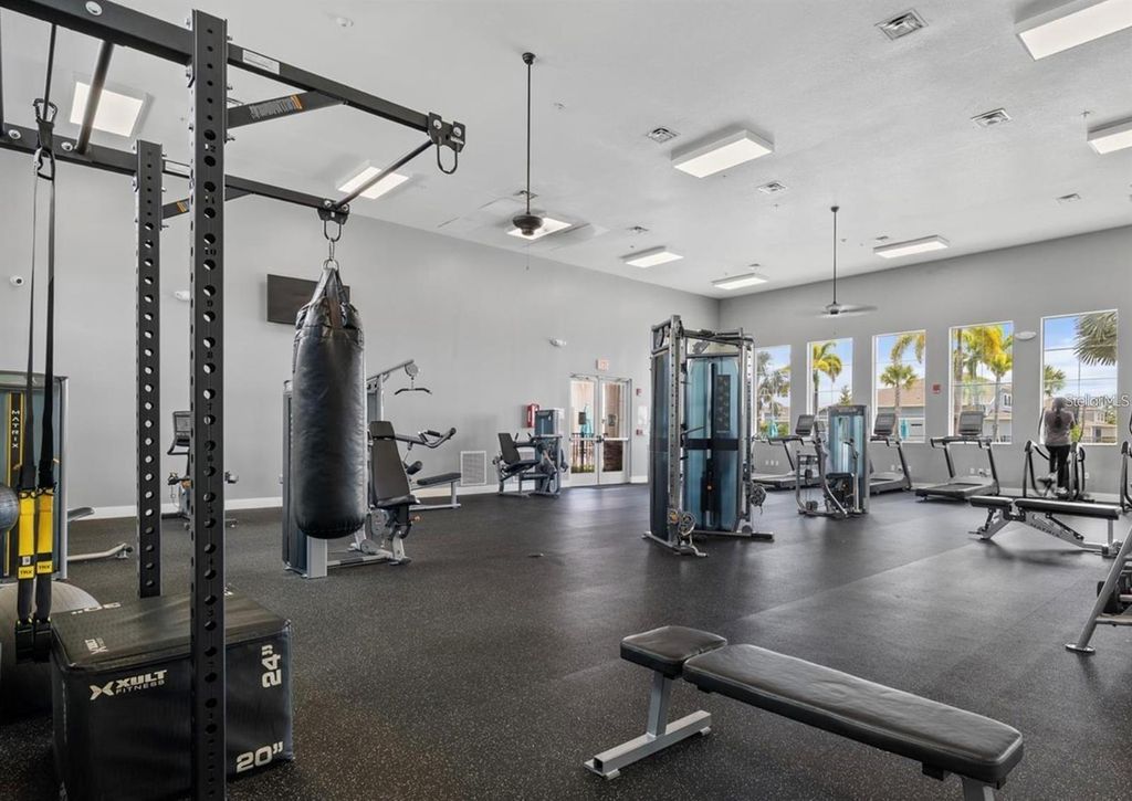 Image 52 of property listing at 13917 DESTIN BEACH LANE, Orlando, FL 32827
