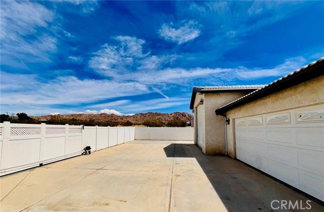 17389 Central Road, Apple Valley, CA 92307