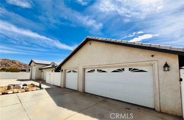 17389 Central Road, Apple Valley, CA 92307