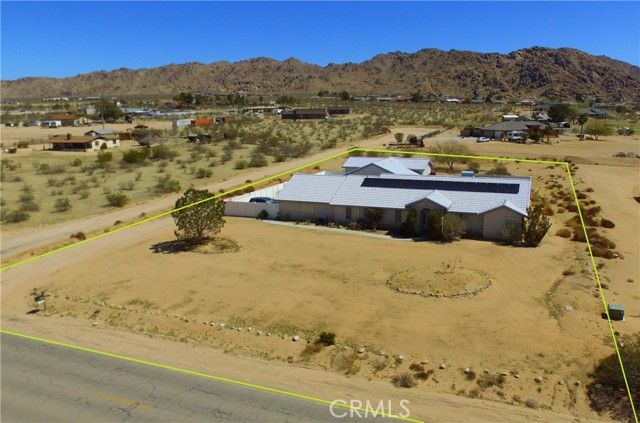 17389 Central Road, Apple Valley, CA 92307