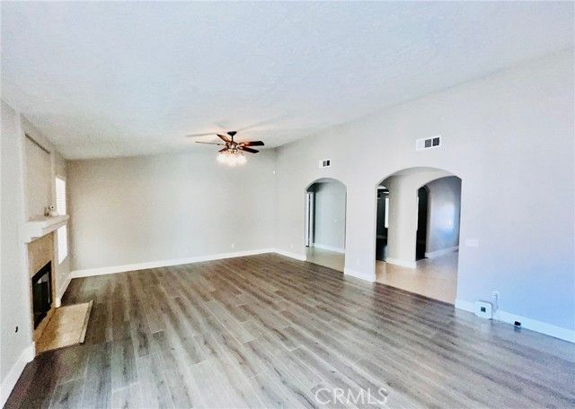 17389 Central Road, Apple Valley, CA 92307