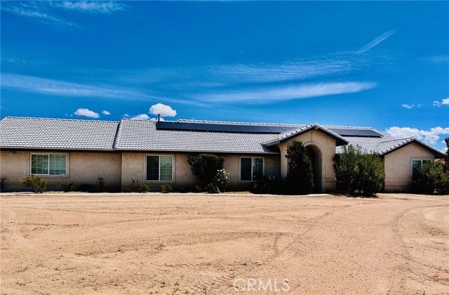 17389 Central Road, Apple Valley, CA 92307