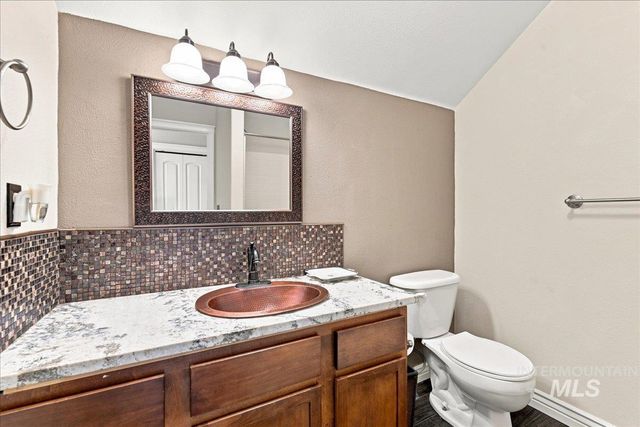 209 S Grandean, Eagle, ID 83616