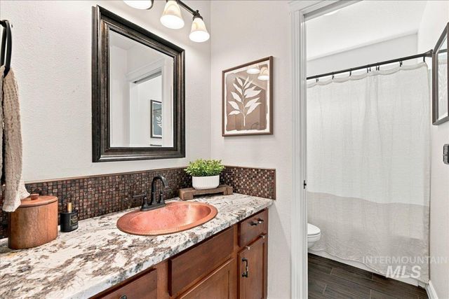 209 S Grandean, Eagle, ID 83616