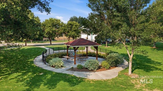 209 S Grandean, Eagle, ID 83616