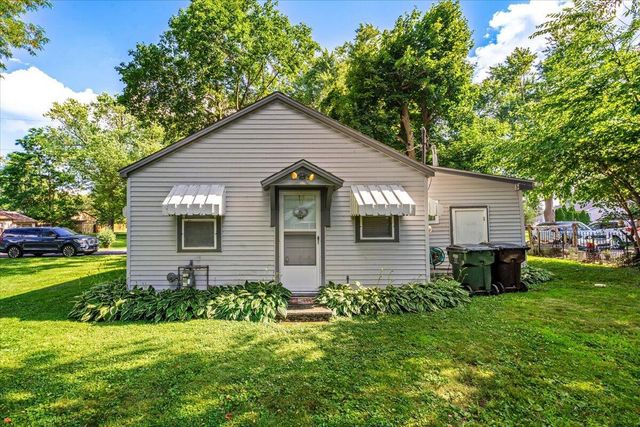 W1044 Anemone ROAD, Genoa City, WI 53128