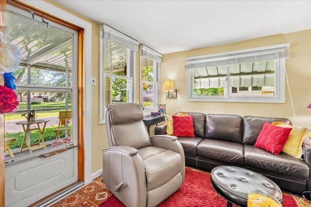 W1044 Anemone ROAD, Genoa City, WI 53128