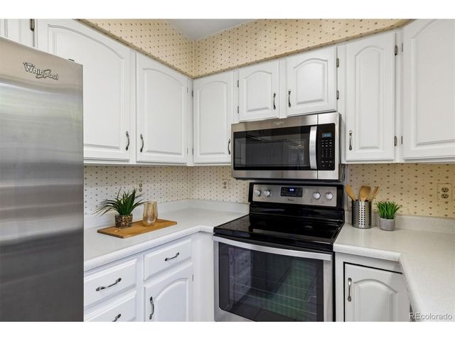 7020 E Briarwood Cir, Centennial, CO 80112