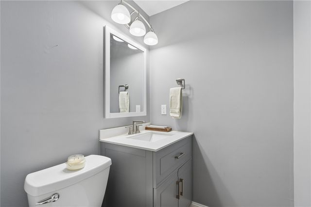 10611 Hawks Haven Road, Cedar Rapids, IA 52411