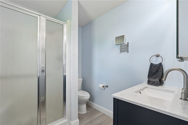 10611 Hawks Haven Road, Cedar Rapids, IA 52411