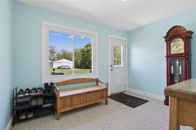10611 Hawks Haven Road, Cedar Rapids, IA 52411