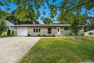 4315 Heinle Drive, St Louis, MO 63129
