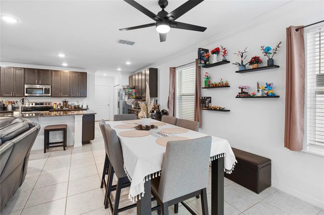164 E FIESTA KEY LOOP, Deland, FL 32720
