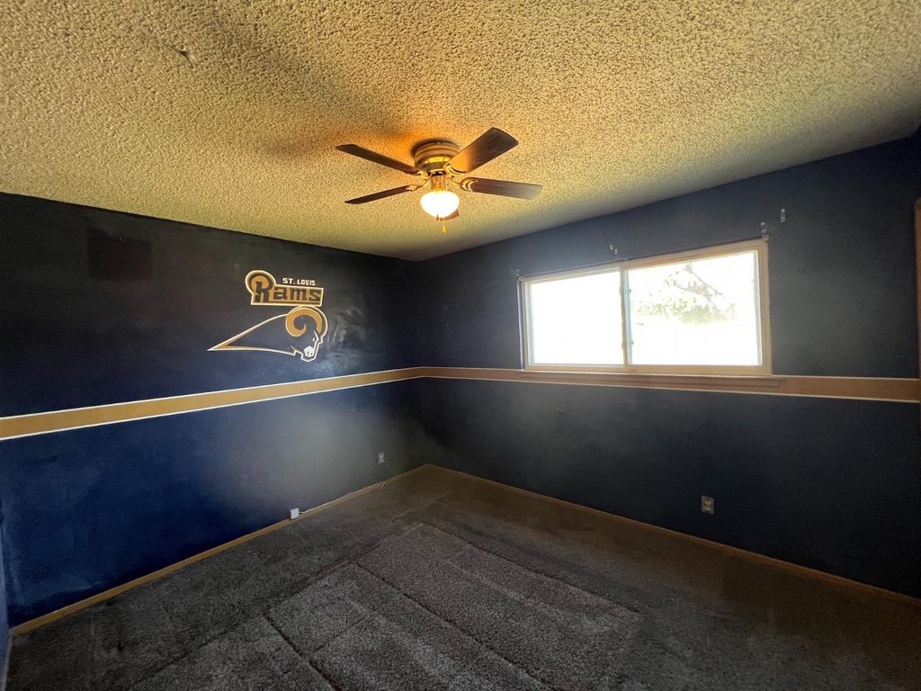 Image 11 of property listing at 4463 N Meridian Avenue, Fresno, CA 93726