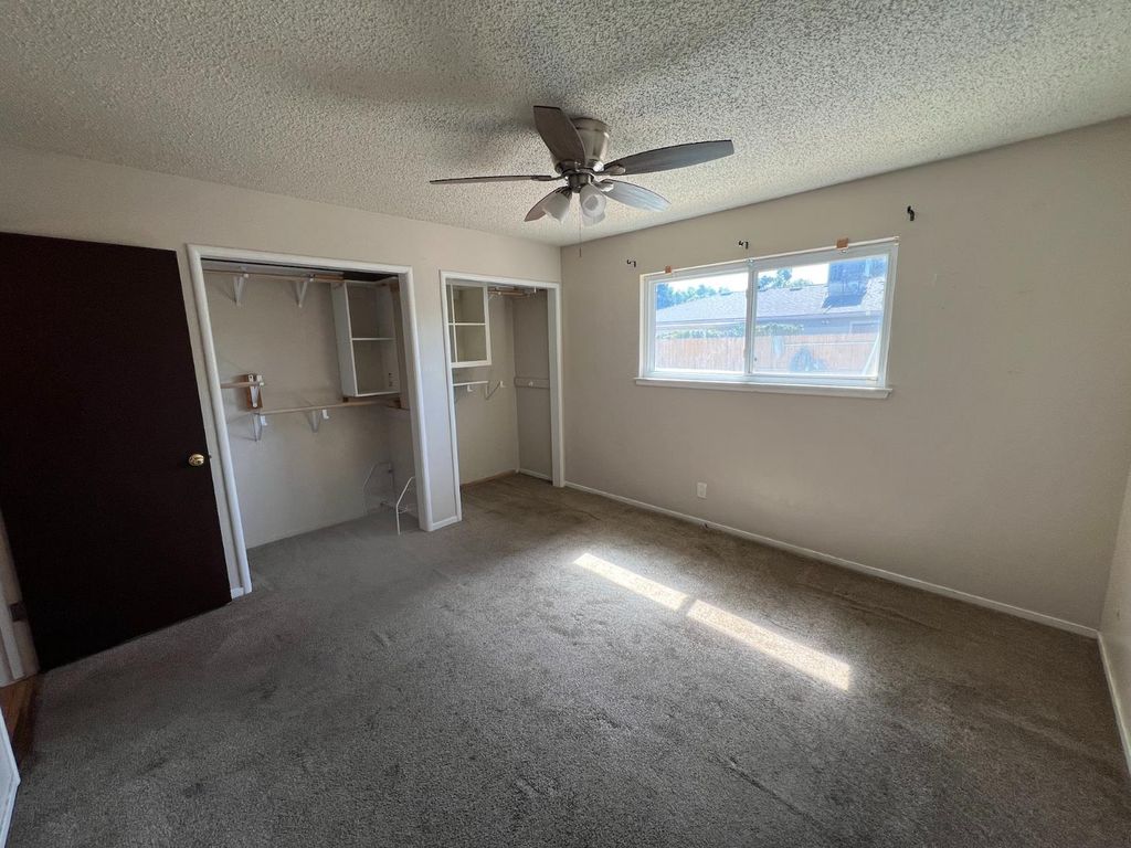 Image 8 of property listing at 4463 N Meridian Avenue, Fresno, CA 93726
