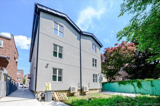 3039 Young Avenue, Bronx, NY 10469