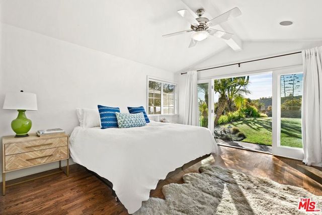 843 Enchanted Way, Pacific Palisades, CA 90272