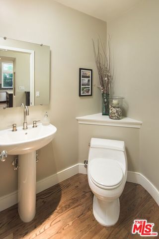 843 Enchanted Way, Pacific Palisades, CA 90272