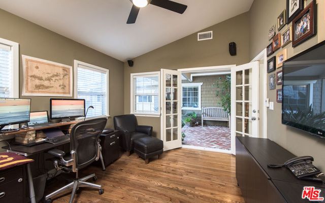 843 Enchanted Way, Pacific Palisades, CA 90272