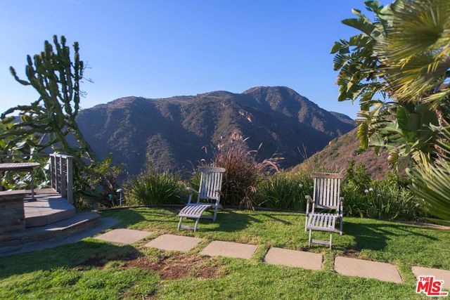843 Enchanted Way, Pacific Palisades, CA 90272