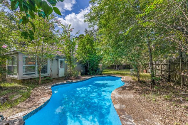 2803 Parkwood Manor Drive, Houston, TX 77339