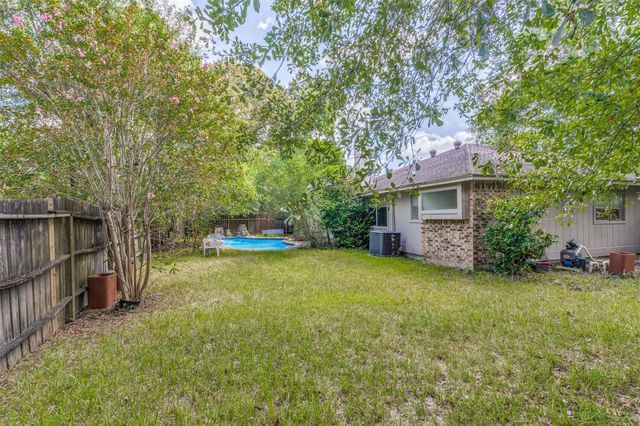 2803 Parkwood Manor Drive, Houston, TX 77339