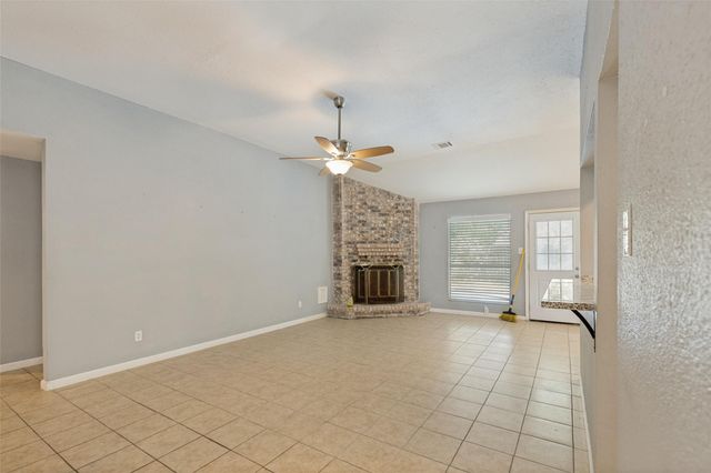 2803 Parkwood Manor Drive, Houston, TX 77339